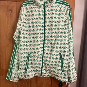 Adidas Green and White Patterned Windbreaker, it is in mint condition.